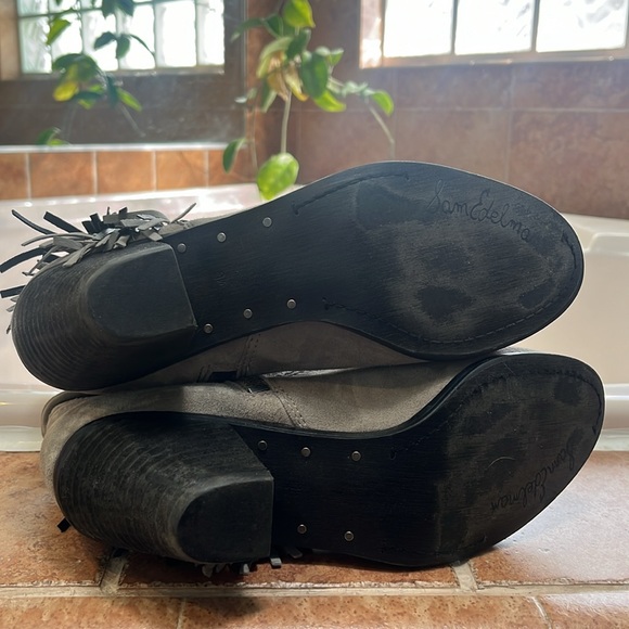 Sam Edelman silver suede boots with tassel fringe. - Picture 4 of 4